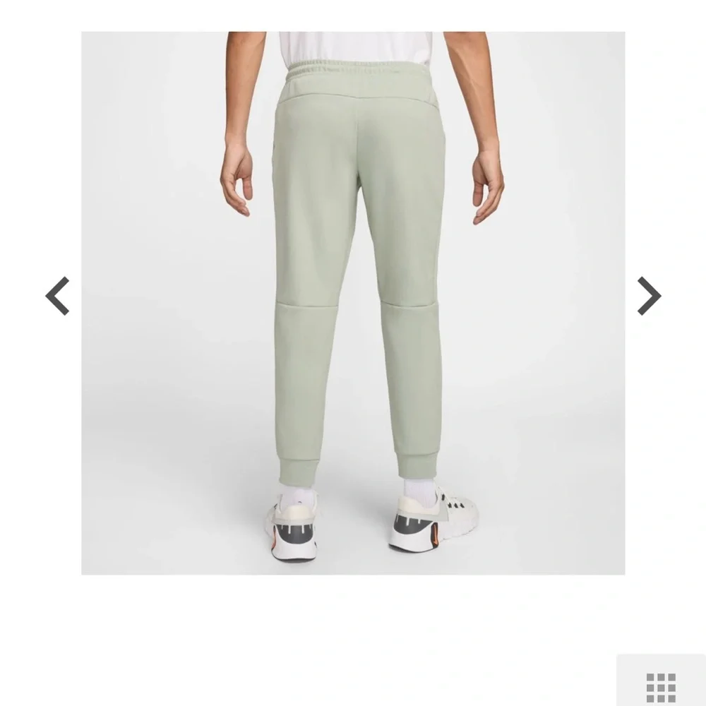Nike Joggers.  NWT. Never worn - Picture 2 of 5